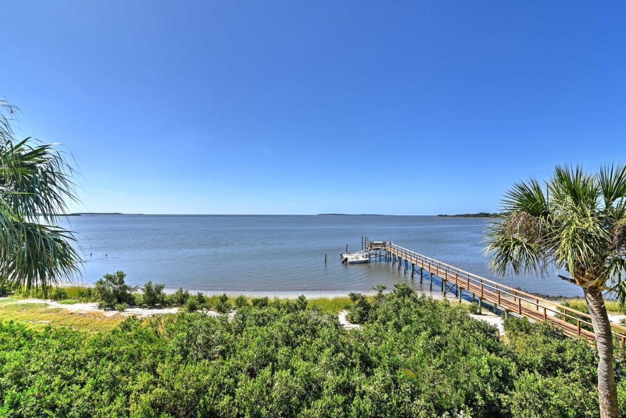 Beachfront Cedar Key Condo With Pool, Spa And Views! Exterior photo